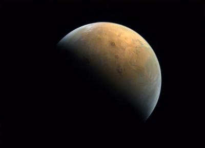 ثبت اولین تصویرِ کاوشگر اماراتی از مریخ